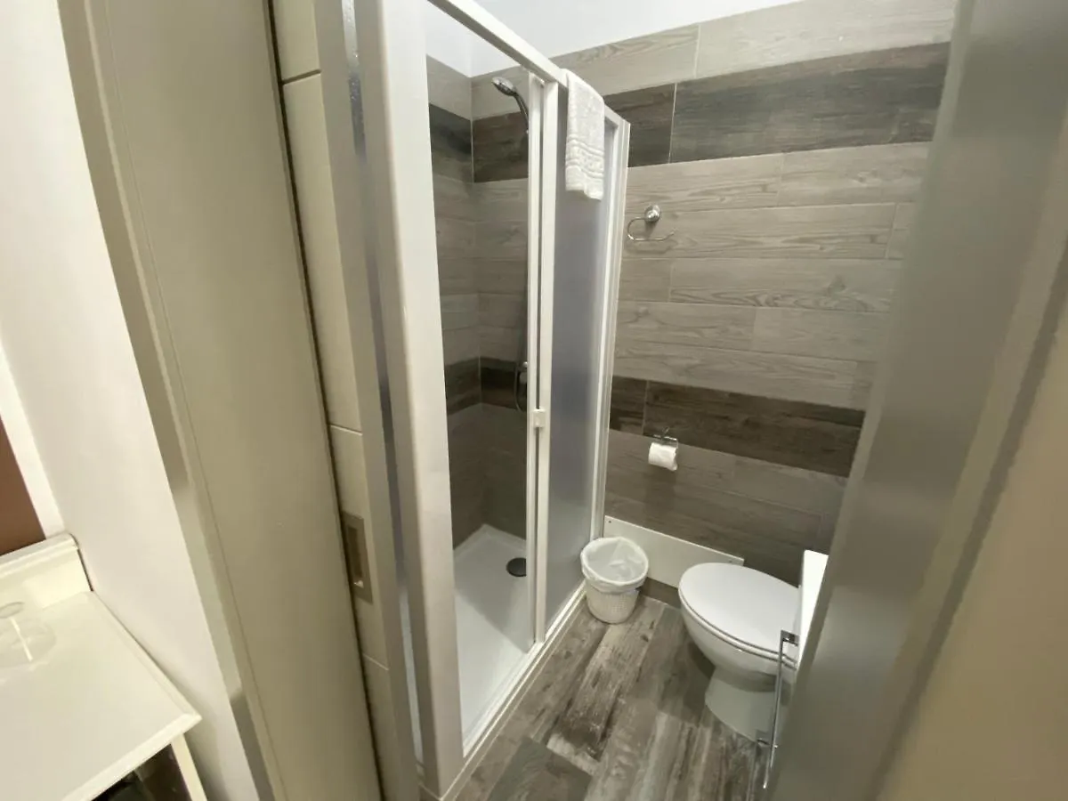 Hotel Pension Cassandra Buzanada