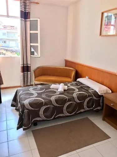 Hotel Pension Cassandra Buzanada