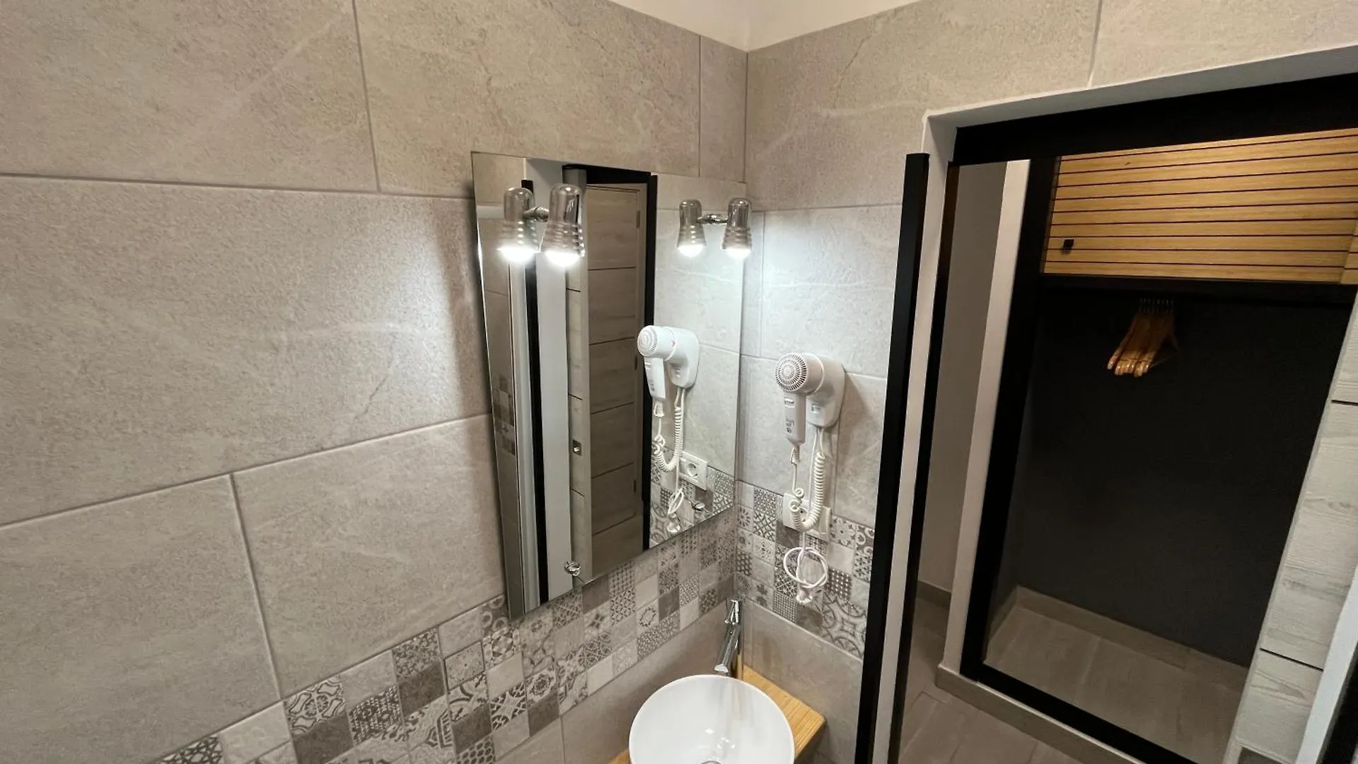 Hotel Pension Cassandra Buzanada Spain